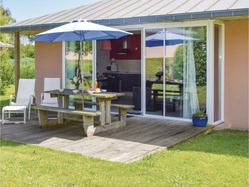 Two-bedroom Holiday Home In Guisseny