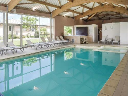Two-bedroom Holiday Home In Guisseny