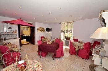 Hotel H�tel De La Chapelle