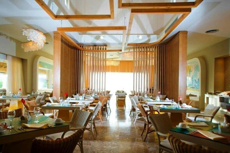 Hotel Secrets Royal Beach Punta Cana