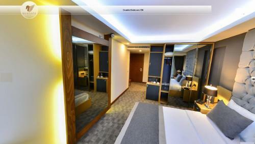 New Gate Hotel