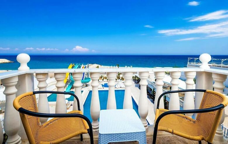 Hotel Maya World Imperial