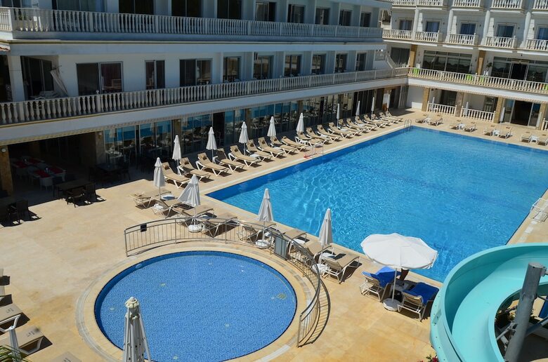 Hotel Maya World Imperial