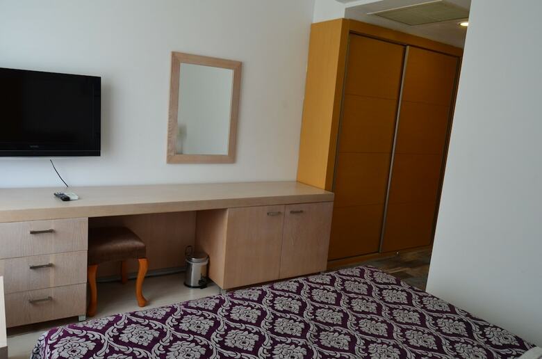 Hotel Maya World Imperial