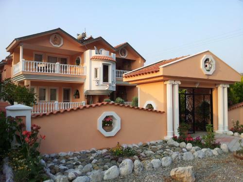 Villa Dalyan Palace