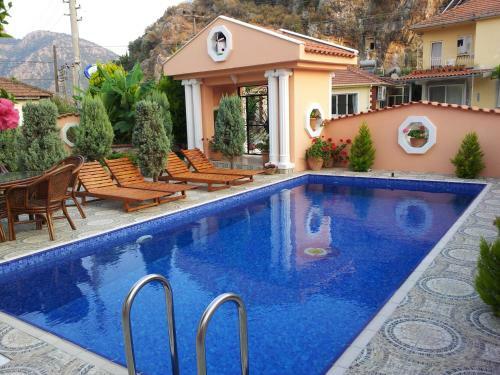 Villa Dalyan Palace