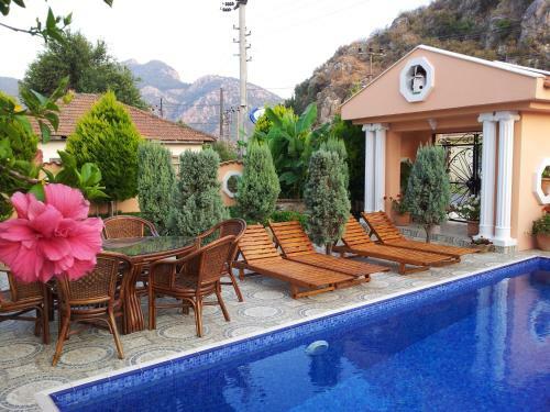 Villa Dalyan Palace