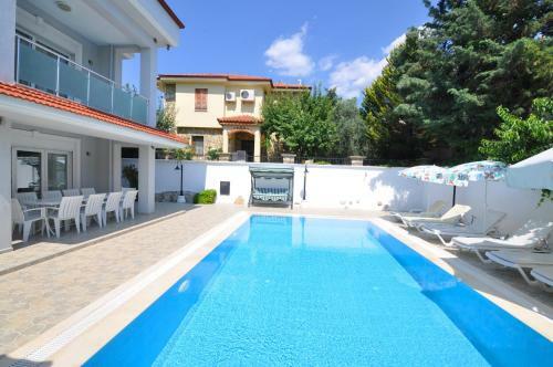 Villa Milenyum 1