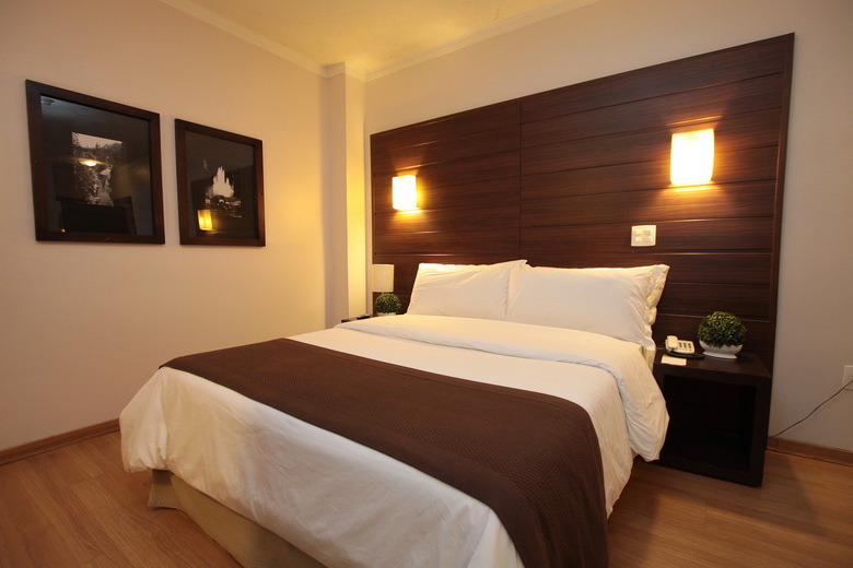 Oasis Tower Hotel