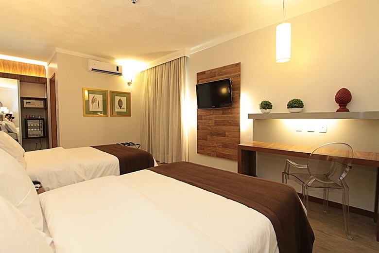 Oasis Tower Hotel