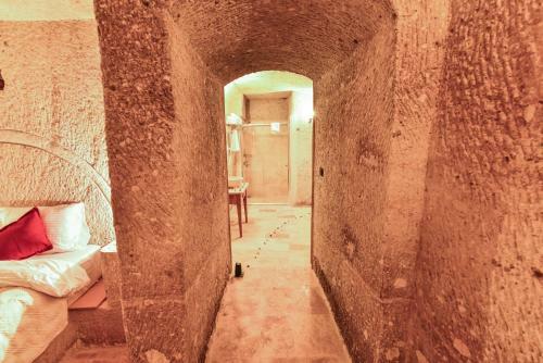 Mosaic Cave Hotel
