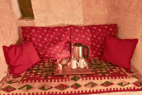 Mosaic Cave Hotel