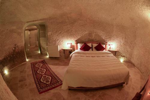 Mosaic Cave Hotel