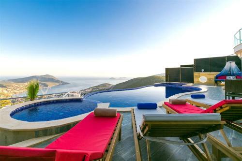 Villa Manolya