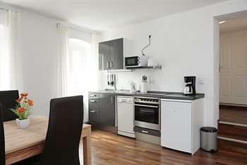 Hotel B! Apartments