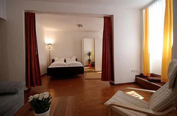 Hotel B! Apartments