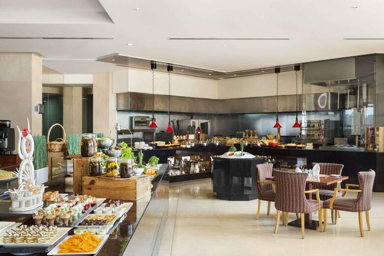 Crowne Plaza - Dubai Jumeirah, An Ihg Hotel