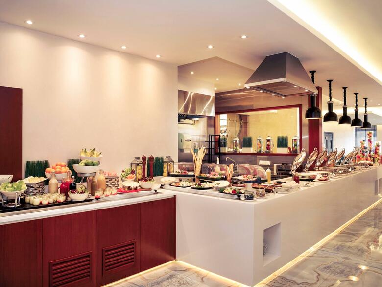 Crowne Plaza - Dubai Jumeirah, An Ihg Hotel