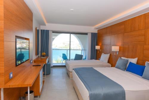 Hotel Infinity By Yelken Aquapark&resorts Ku?adasi