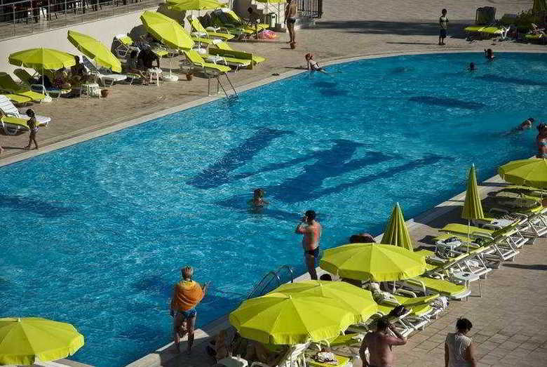 Hotel White Lilyum