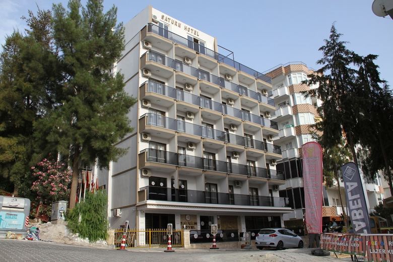Hotel Saturn