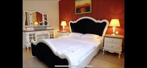 Real King Suite Hotel