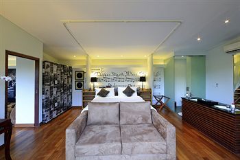 Villa Four @ Drupadi