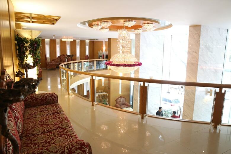 May Hotel