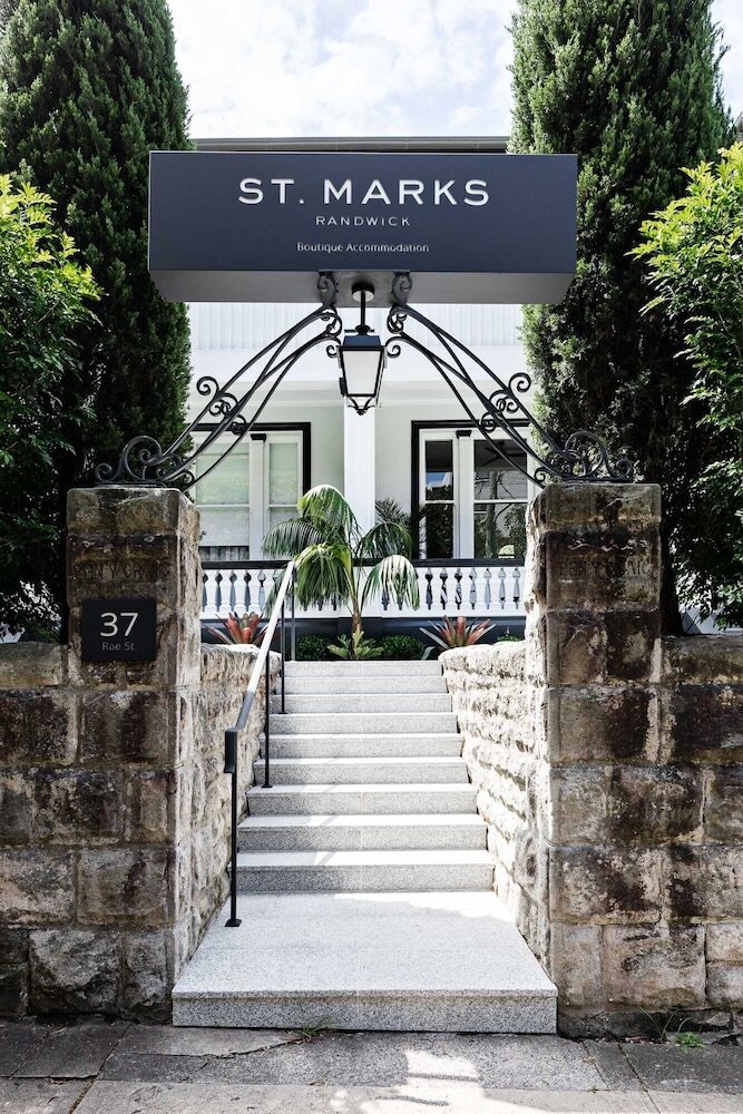 Hotel St. Marks Lodge