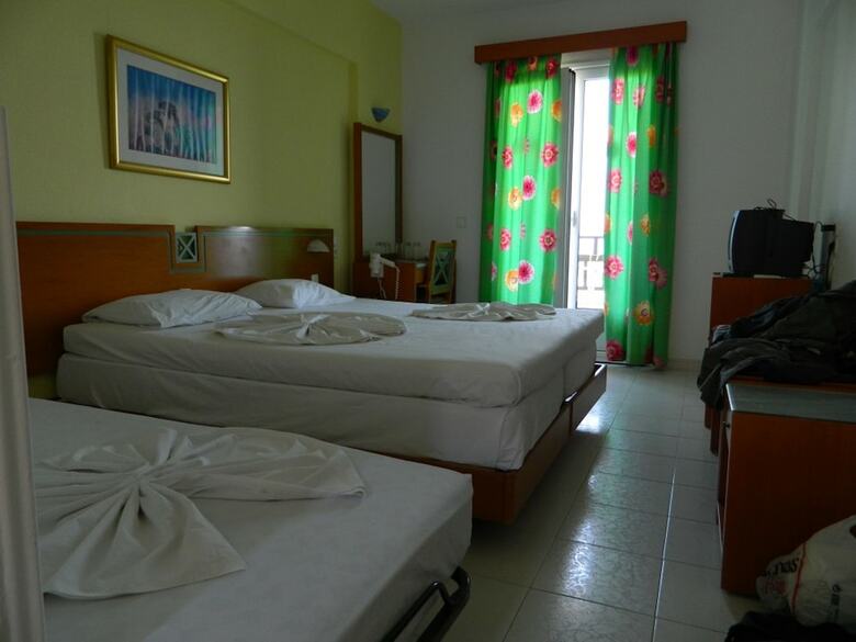 Hotel Glicorisa Beach