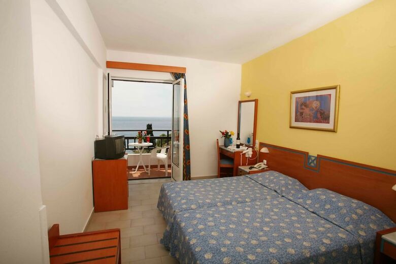 Hotel Glicorisa Beach