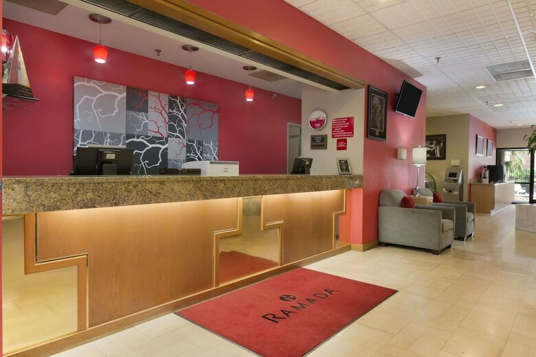 Hotel Ramada Blue Ridge