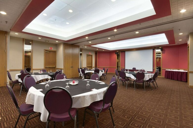 Hotel Ramada Blue Ridge