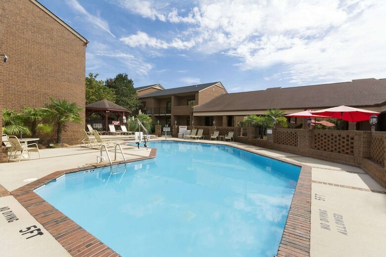 Hotel Ramada Blue Ridge