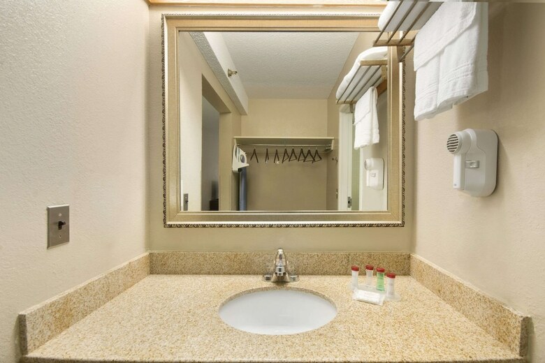 Hotel Ramada Blue Ridge