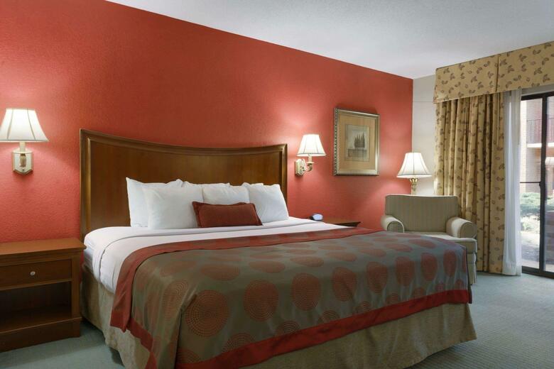 Hotel Ramada Blue Ridge