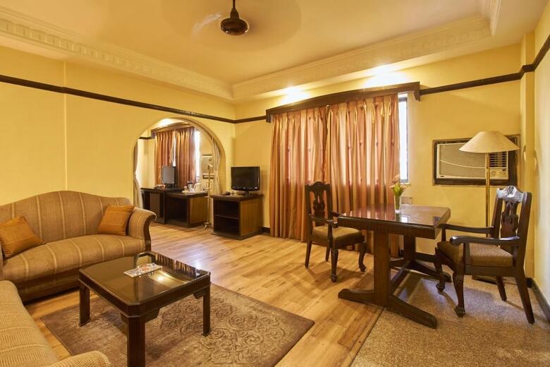 Hotel Lytton