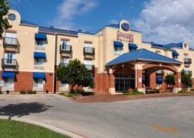 Hotel Comfort Suites