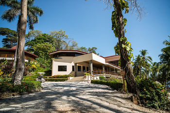 Hotel Tango Mar