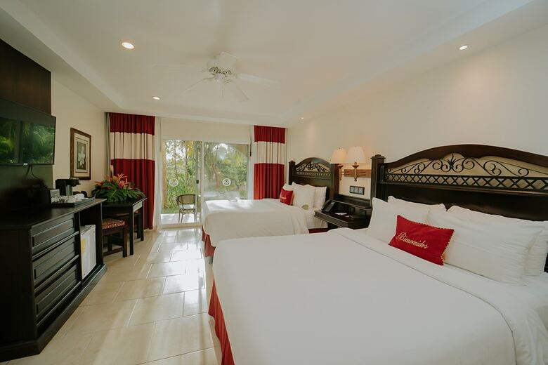 Hotel Parador Resort & Spa