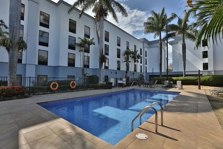 Hotel Hampton Inn & Suites By Hilton