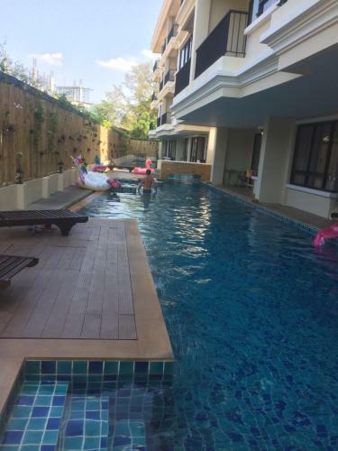Apartamento The Lago Nai Harn Phuket Rawai