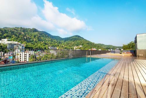 Apartamentos The Deck Patong By Favstay