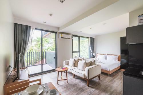 Apartamentos The Deck Patong By Favstay