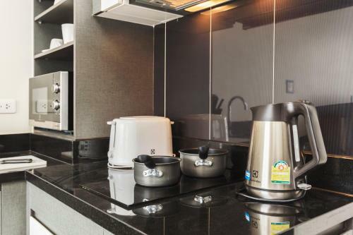 Apartamentos The Deck Patong By Favstay