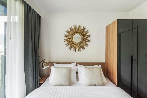 Apartamentos The Deck Patong By Favstay