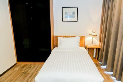 Apartamentos The Deck Patong By Favstay