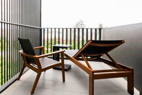 Apartamentos The Deck Patong By Favstay