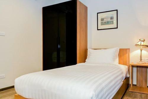 Apartamentos The Deck Patong By Favstay