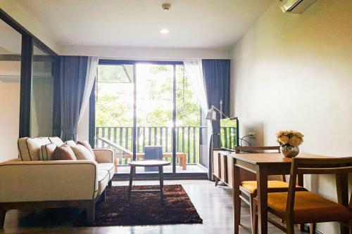 Apartamentos The Deck Patong By Favstay